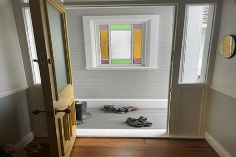 Photo of property in 232 Sutherland Road, Lyall Bay, Wellington, 6022