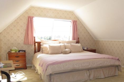 Photo of property in 54 Waihou Road, Levin, 5571