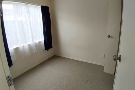 Photo of property in 10 Granville Drive, Massey, Auckland, 0614