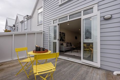 Photo of property in Pirie Street Townhouses, 28/35u Pirie Street, Mount Victoria, Wellington, 6011