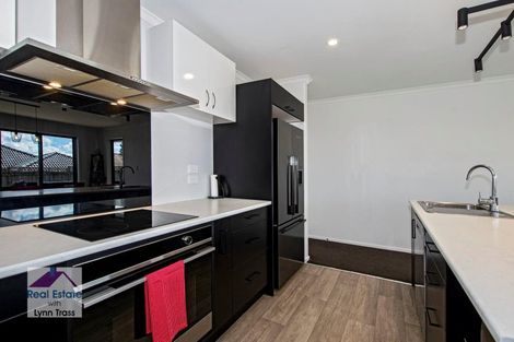 Photo of property in 16 Maui Place, Te Kamo, Whangarei, 0112