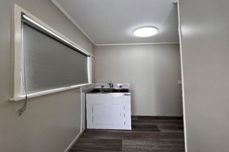 Photo of property in 39 President Avenue, Papakura, 2110