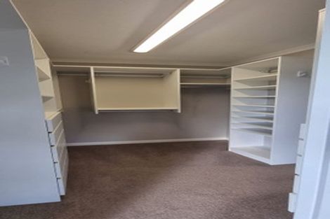 Photo of property in 17 Bevyn Street, Castor Bay, Auckland, 0620