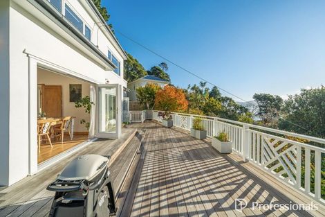 Photo of property in 31 Walter Road, Lowry Bay, Lower Hutt, 5013