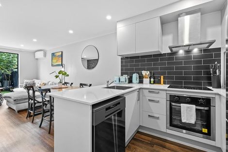 Photo of property in 36 Wharara Lane, Massey, Auckland, 0614