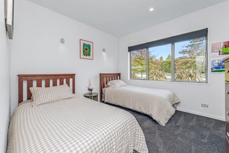 Photo of property in 39 Thorndon Close, Kirwee, Darfield, 7571
