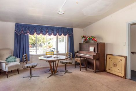 Photo of property in 61 Botanical Road, Takaro, Palmerston North, 4412