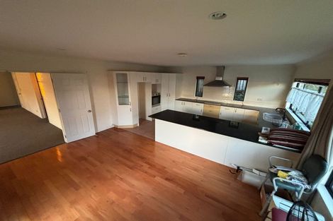 Photo of property in 27 Mariners View Road, Beach Haven, Auckland, 0626