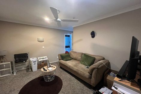 Photo of property in 19 Lough Bourne Drive, Pukekohe, 2120