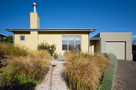 Photo of property in 33 Seaview Lane, Wainui, French Farm, 7582