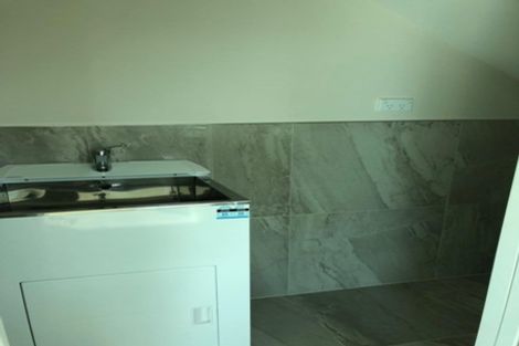 Photo of property in 2a Sherwood Avenue, Te Atatu South, Auckland, 0610