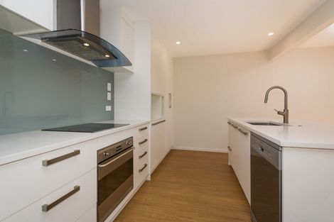 Photo of property in 24 Baltimore Place, Forrest Hill, Auckland, 0620