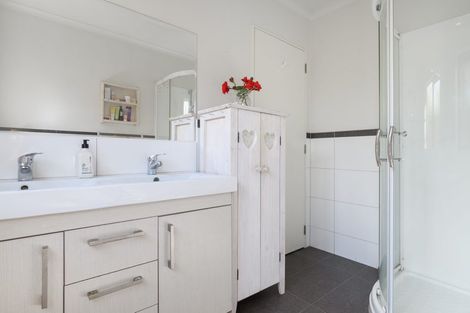 Photo of property in 105 Orion Drive, Welcome Bay, Tauranga, 3112