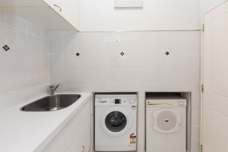 Photo of property in 1/21 Kilmarnock Street, Riccarton, Christchurch, 8011