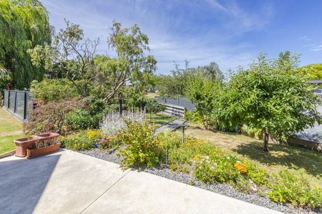Photo of property in 41 Domain Road, Waipawa, 4210