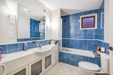 Photo of property in 80 Harbour Village Drive, Gulf Harbour, Whangaparaoa, 0930