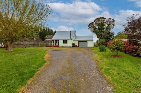 Photo of property in 19 Ellison Street, Otane, 4202