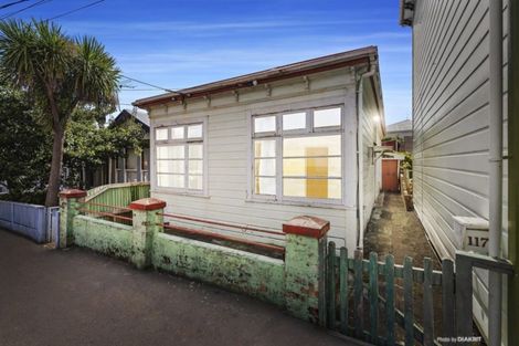 Photo of property in 117 Constable Street, Newtown, Wellington, 6021