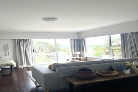 Photo of property in 2/581 East Coast Road, Browns Bay, Auckland, 0630