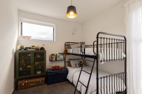 Photo of property in 52 Cunninghams Drive, Jacks Point, Queenstown, 9371