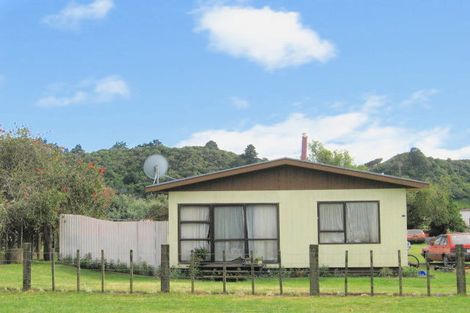 Photo of property in 25 Solander Street, Tolaga Bay, 4077