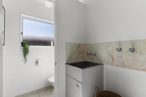 Photo of property in 12b Penton Road, Stanmore Bay, Whangaparaoa, 0932