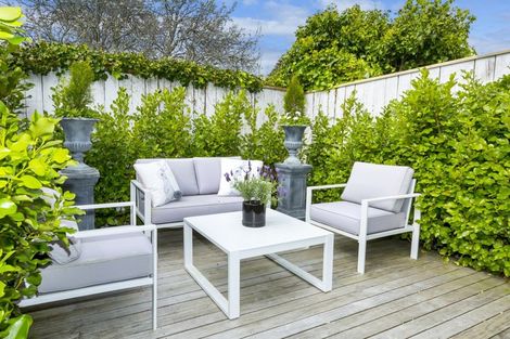 Photo of property in 2b Liverpool Street, Trentham, Upper Hutt, 5018