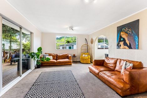 Photo of property in 11 Akron Grove, Totara Park, Upper Hutt, 5018