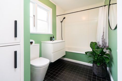 Photo of property in 421 Ohiro Road, Brooklyn, Wellington, 6021