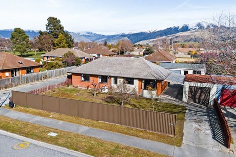 Photo of property in 19 Jollys Road, Cromwell, 9310