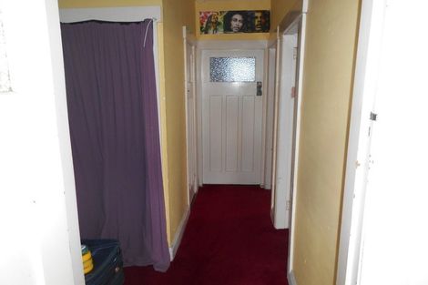 Photo of property in 18 Alberta Road, Glen Avon, New Plymouth, 4312