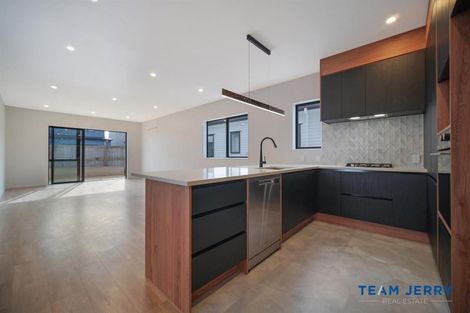 Photo of property in 25 Huringa Road, Karaka, 2113