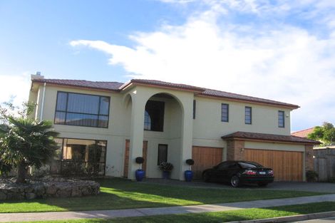 Photo of property in 3 Kaseng Place, East Tamaki Heights, Auckland, 2016