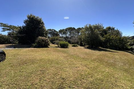 Photo of property in 9 Savoy Road, Glen Eden, Auckland, 0602