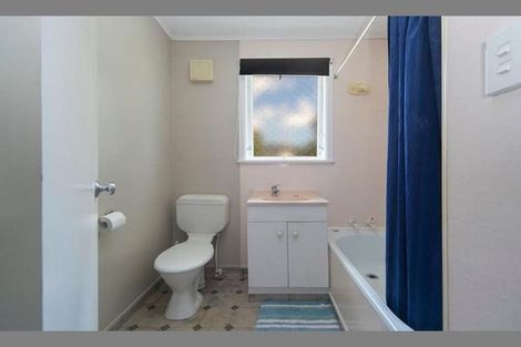Photo of property in 2 Paewai Road, Glen Eden, Auckland, 0602