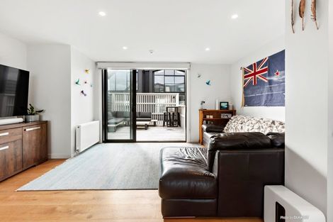 Photo of property in 8b Lyall Parade, Lyall Bay, Wellington, 6022