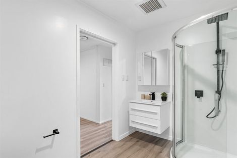 Photo of property in 33 Everest Street, Burnside, Christchurch, 8053