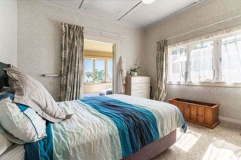 Photo of property in 61 Aramoana Avenue, Devonport, Auckland, 0624
