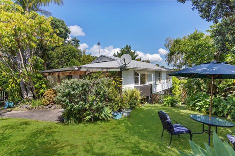 Photo of property in 121 Oreil Avenue, West Harbour, Auckland, 0618
