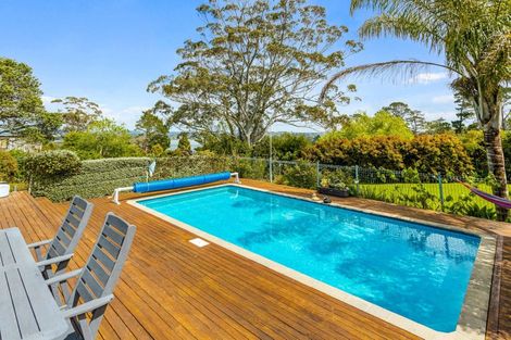 Photo of property in 8 Buckleys Track, Paremoremo, Auckland, 0632