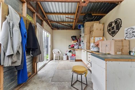 Photo of property in 28 Miro Street, Castlecliff, Whanganui, 4501
