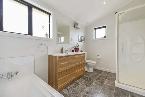 Photo of property in 6 Coach Road, Fairfield, Dunedin, 9018