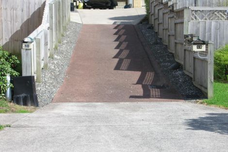 Photo of property in 12 Basra Drive, Henderson, Auckland, 0612