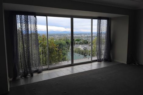 Photo of property in 72 Dyers Pass Road, Cashmere, Christchurch, 8022