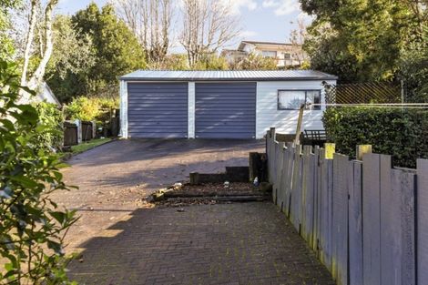 Photo of property in 3 Kemp Road, Massey, Auckland, 0614