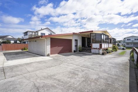 Photo of property in 163 Durrant Drive, Whangamata, 3620