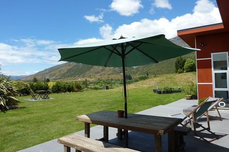 Photo of property in 7 Widgeon Place, Lake Hayes, Queenstown, 9304
