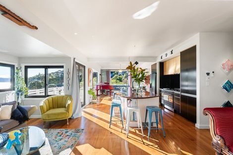 Photo of property in 32 Rona Street, Eastbourne, Lower Hutt, 5013