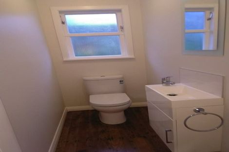 Photo of property in 103 Kenmore Street, Newlands, Wellington, 6037