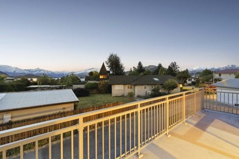 Photo of property in 27 Hunter Crescent, Wanaka, 9305